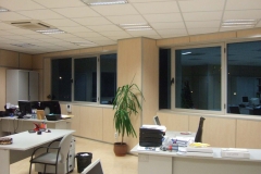 Forro de mamparas y divisiones para despachos y oficinas en Barcelona