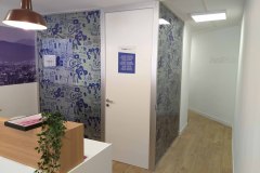 Mamparas y Divisiones Acristaladas para Oficinas en Barcelona TELEFONOS-1