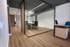 Mamparas y Divisiones Acristaladas para Oficinas en Barcelona