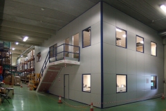 Mamparas y divisiones de oficina y despachos para altillos en Barcelona