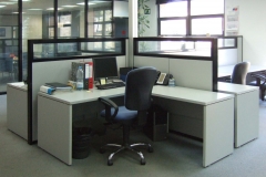 Biombos / separaciones de mampara para oficinas y despachos en Barcelona