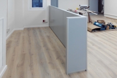 Biombos / separaciones de mampara para oficinas y despachos en Barcelona