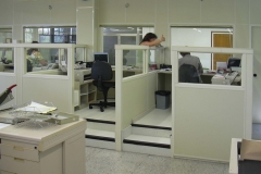 Biombos / separaciones de mampara para oficinas y despachos en Barcelona