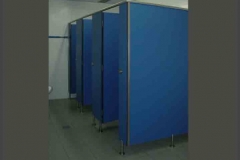 Cabinas fenolicas en Barcelona, aseos vestuarios Barcelona 3