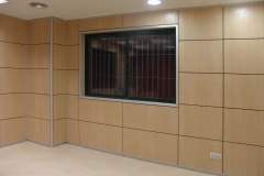 Forro de mamparas y divisiones para despachos y oficinas en Barcelona